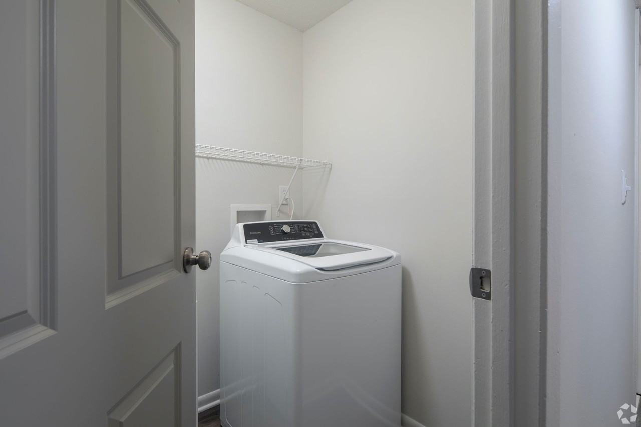 The View Apartments - Alabaster - Photo 7 of 20