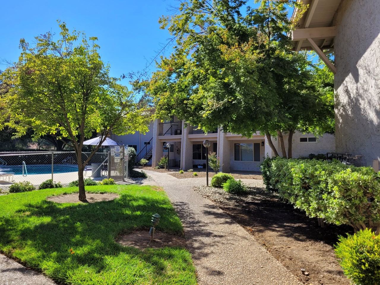 Westpark Gardens - Photo 5 of 6