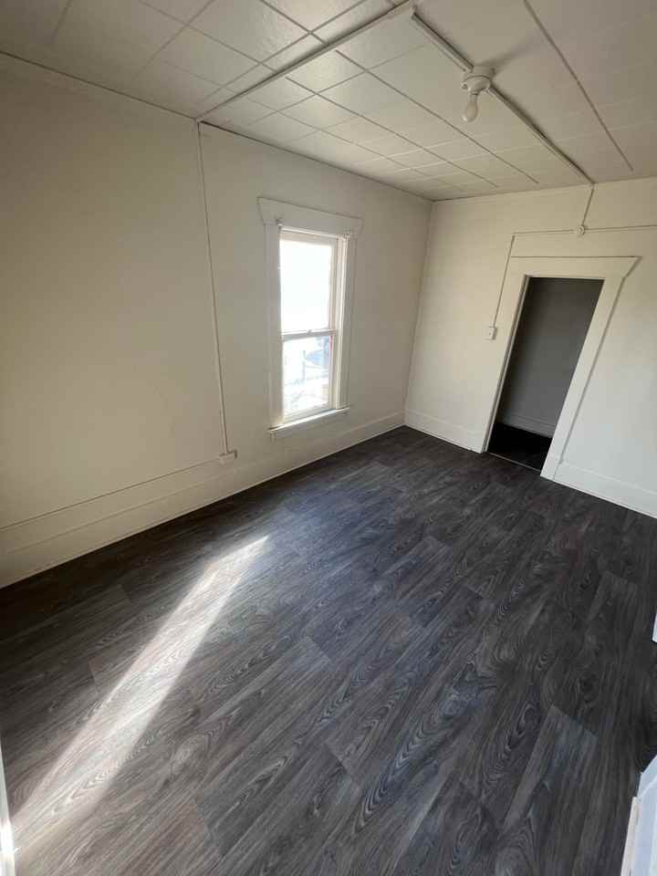 French 601 N. Montana Apartments 601 N Montana Ave, Miles City, MT