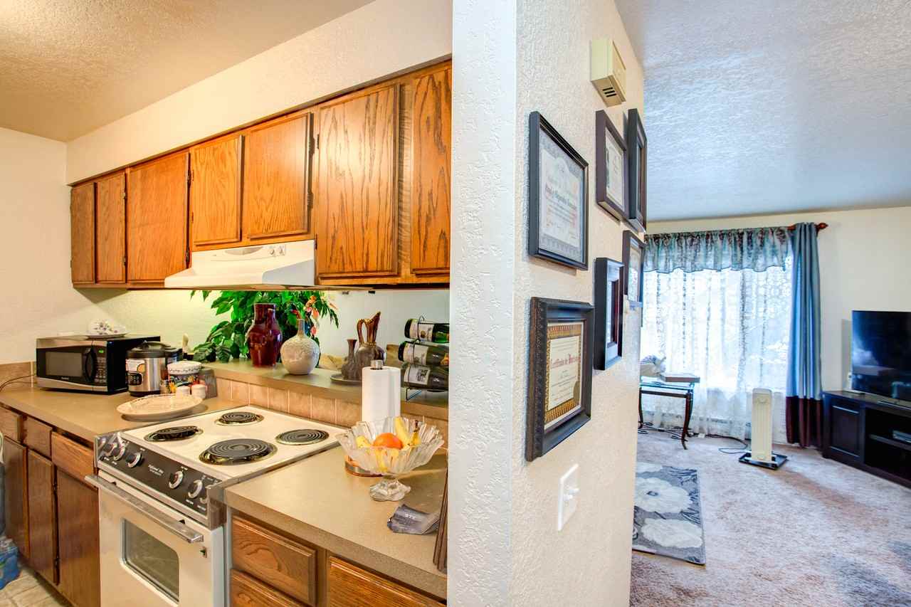 Maplewood West - Photo 7 of 24