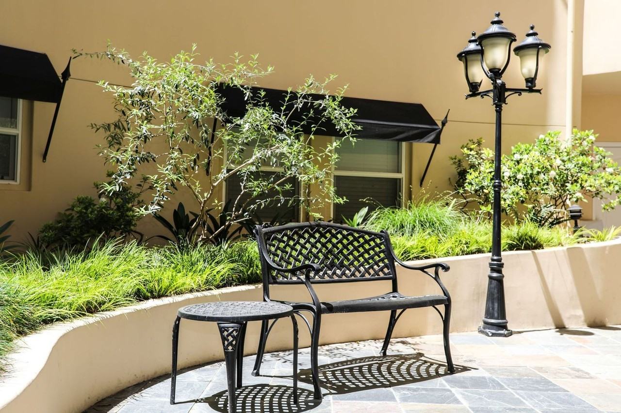 The Radford Studio City - Photo 5 of 12