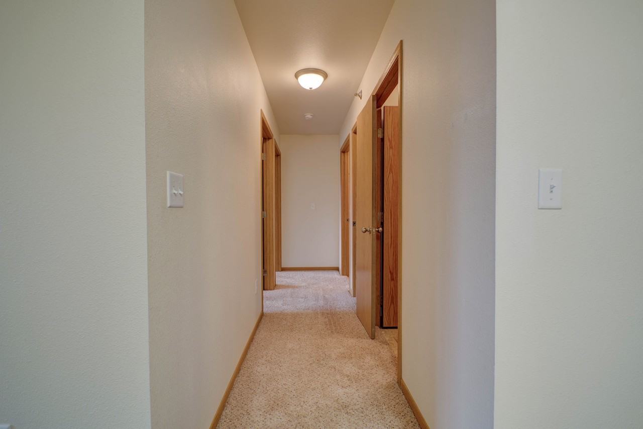 Beaver Suites - Photo 4 of 11