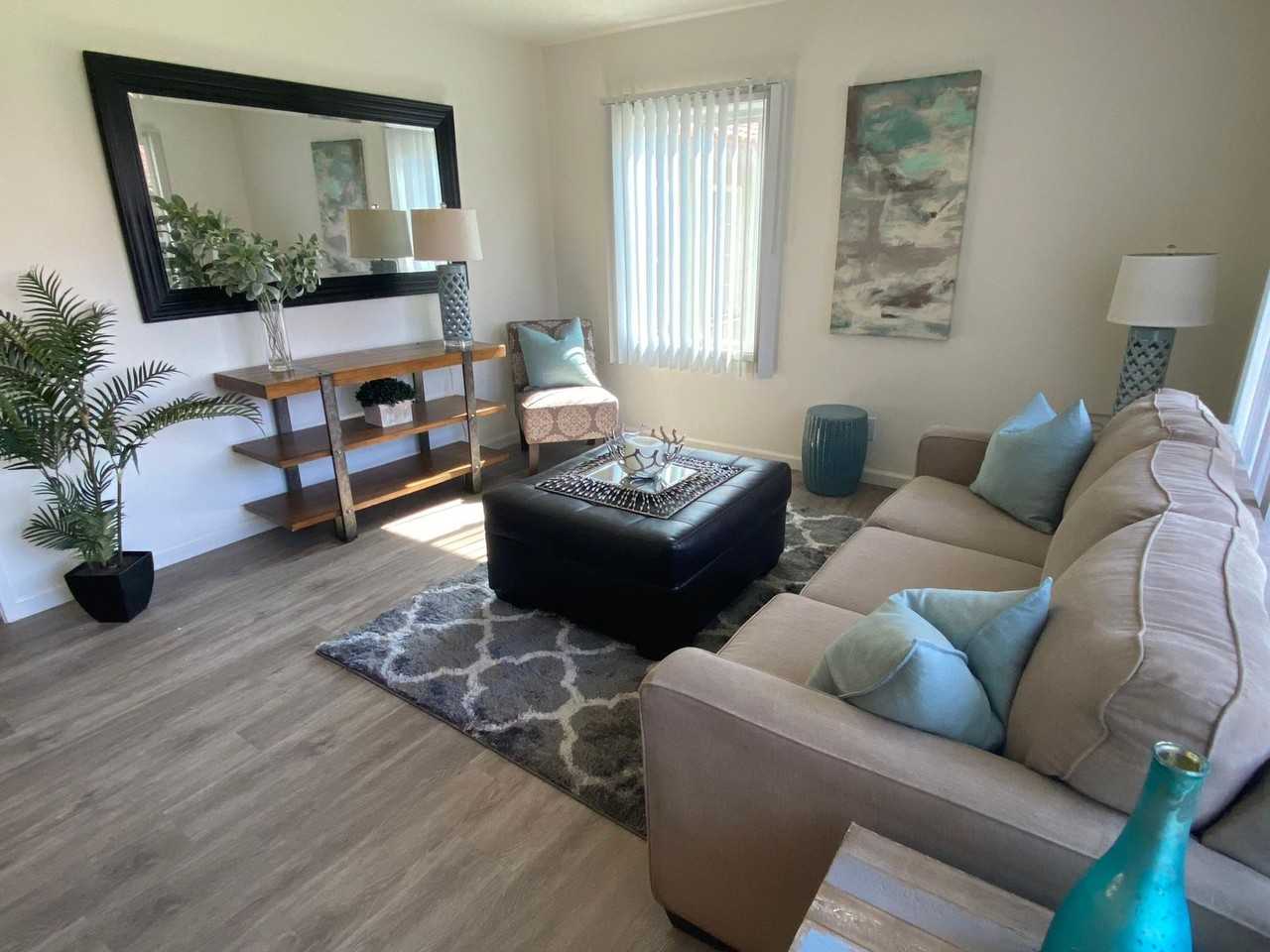 8 GUYS, LTD, LP - Photo 7 of 21