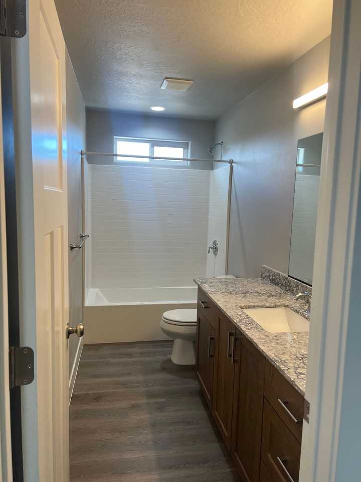 500 N Apartments - Photo 6 of 13