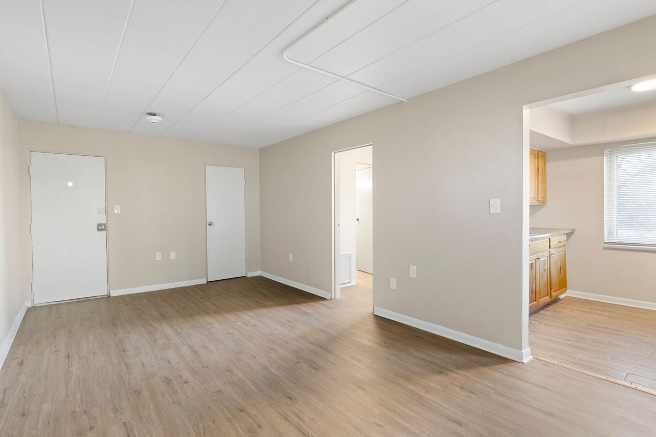 Riverview Apartments - Photo 2 of 14