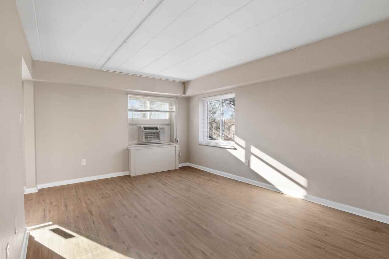 Riverview Apartments - Photo 4 of 14