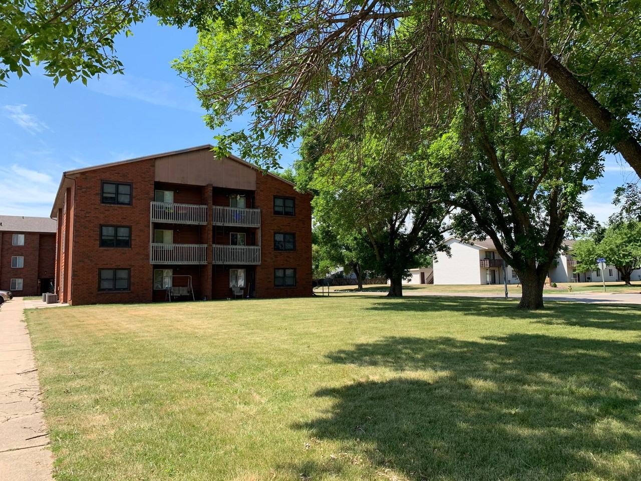 Pine Tree Flats - Photo 4 of 4