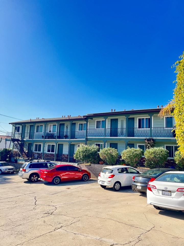 2810 Union - Photo 4 of 10