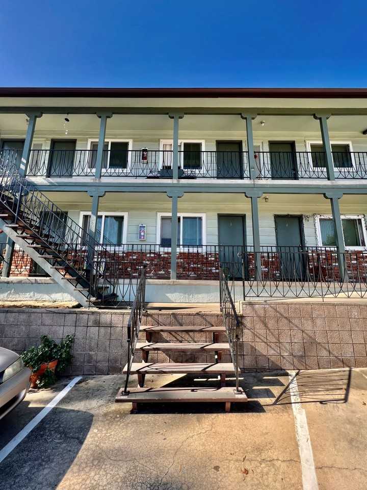 2810 Union - Photo 7 of 10