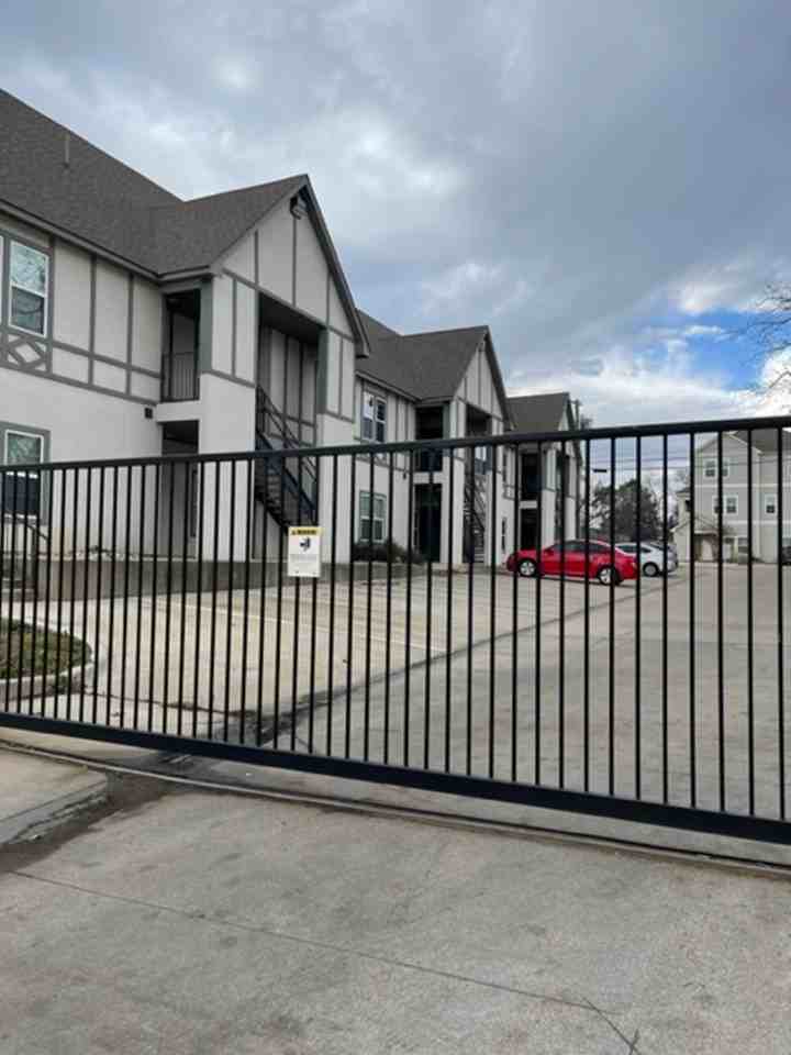 1923 Austin - Photo 2 of 3