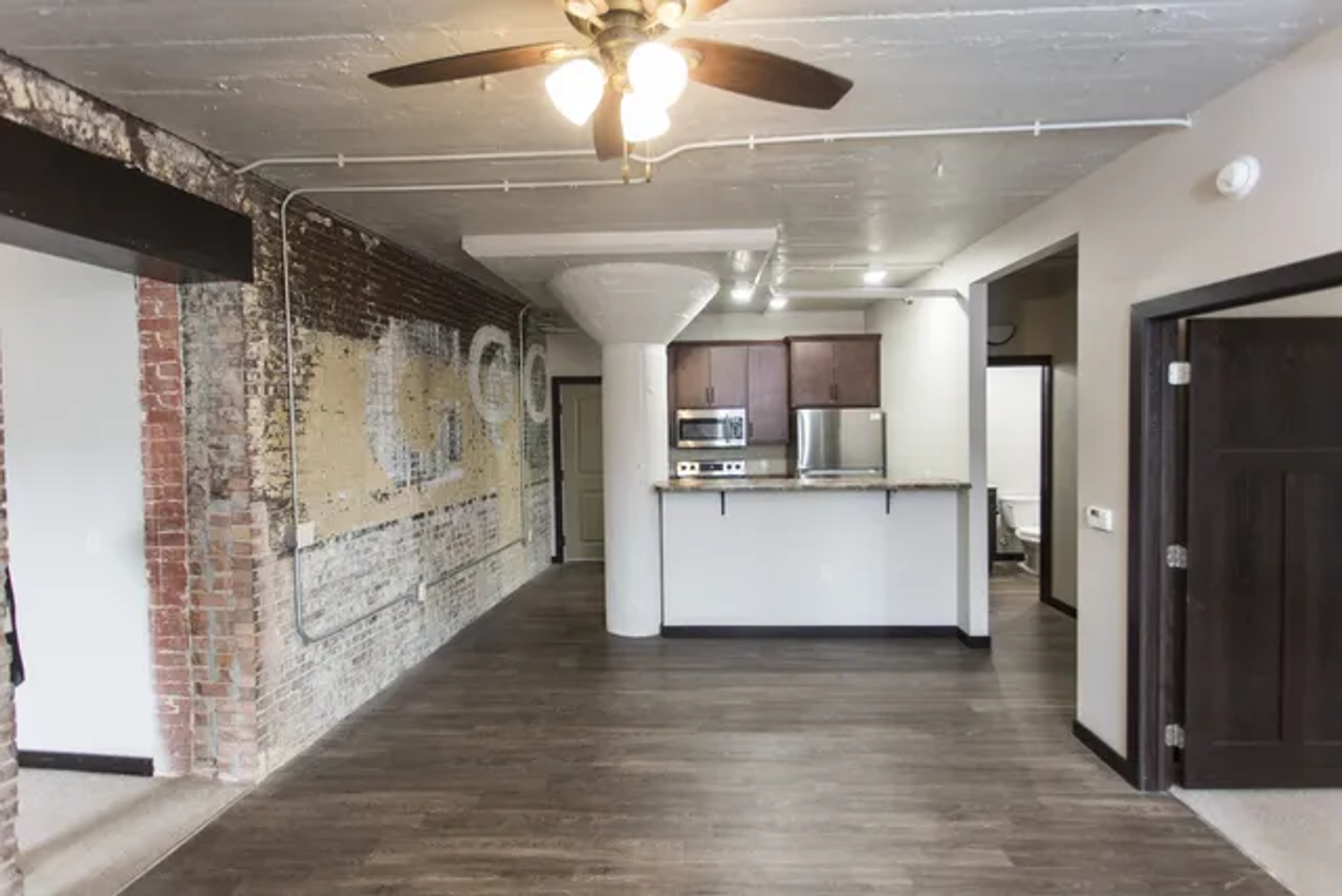 Bekins Luxury Lofts - Photo 5 of 29