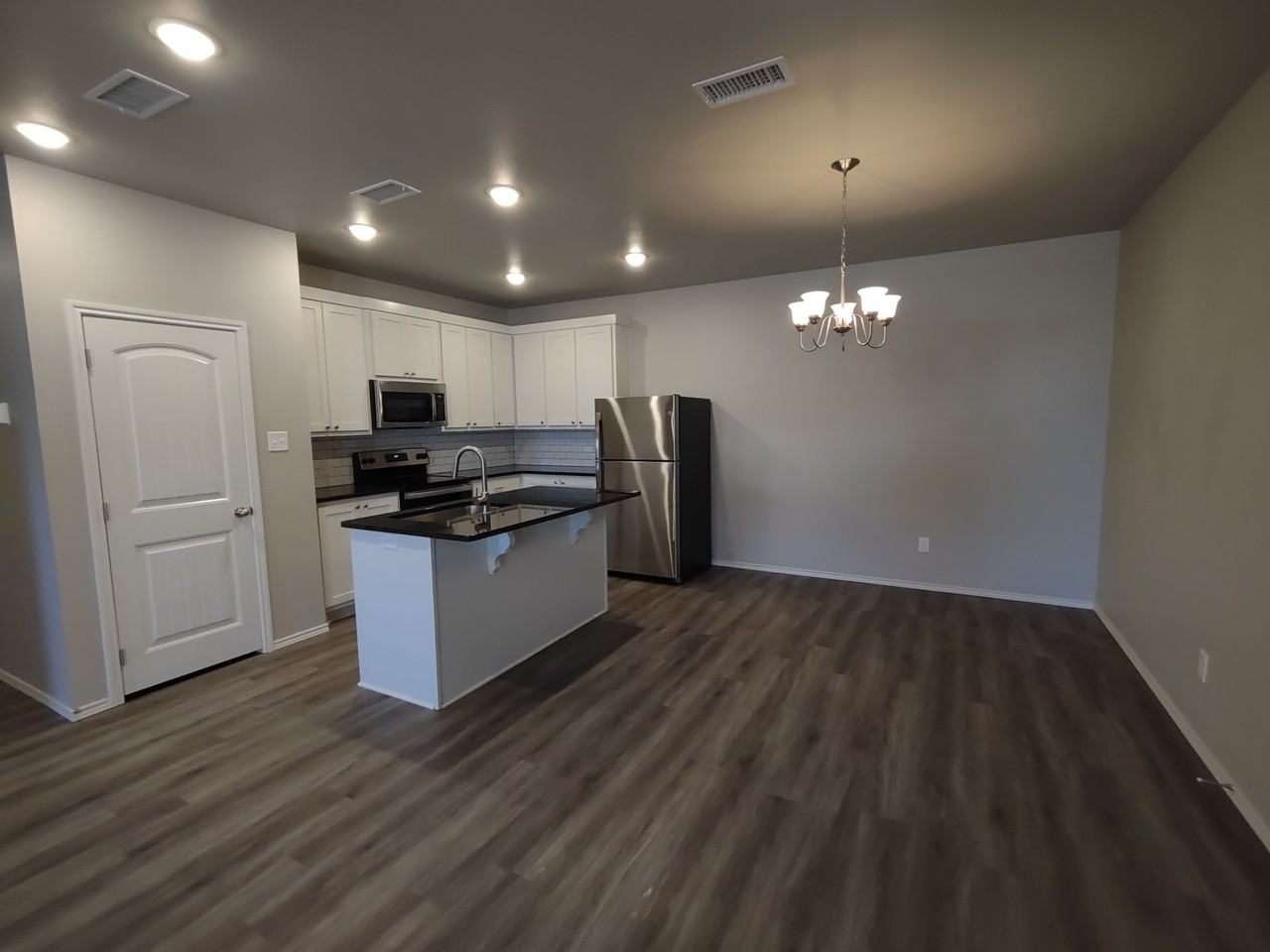 1401 16th St - Photo 7 of 26