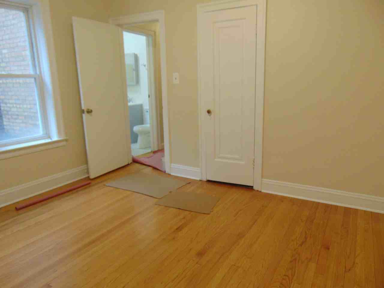 8219 South Eberhart Avenue #3 - Photo 5 of 18