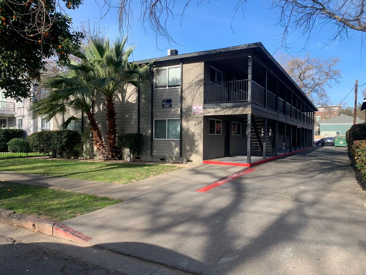 630 W 4th Street - Photo 4 of 11