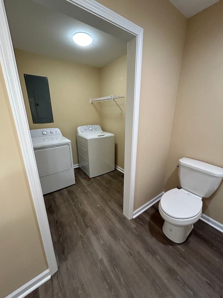 Building - 1 - Photo 4 of 4