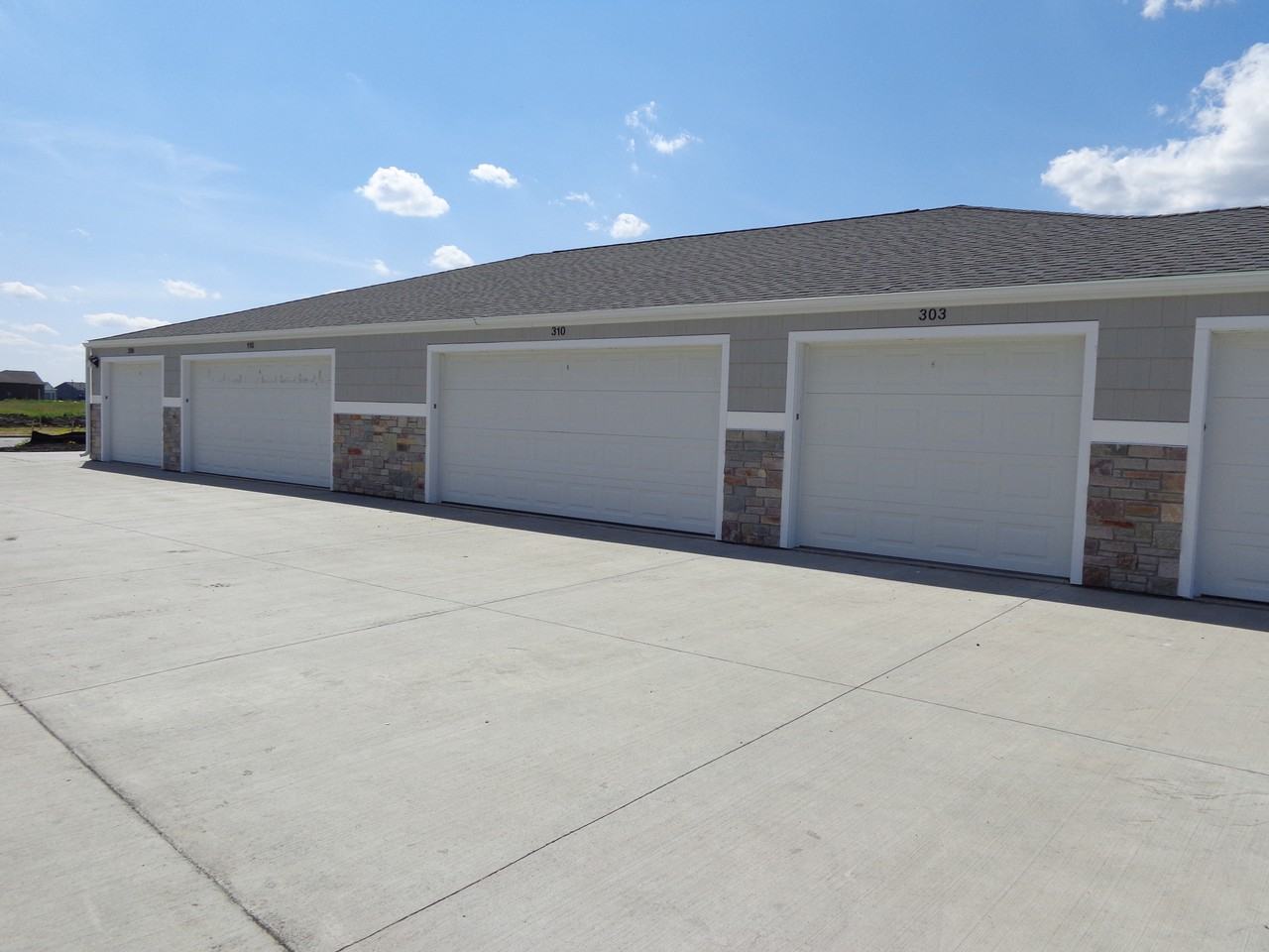 Aurora Ponds - Photo 3 of 50