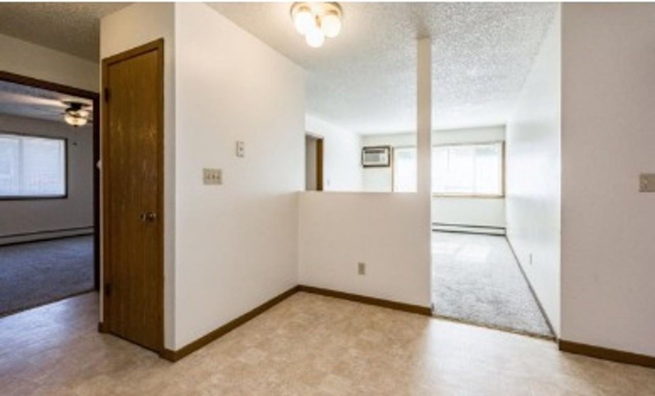 Dodge Street Apartments - Photo 2 of 12