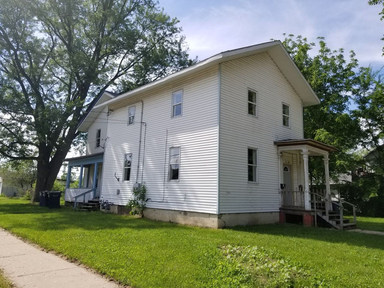 220 Linn Street - Photo 2 of 2