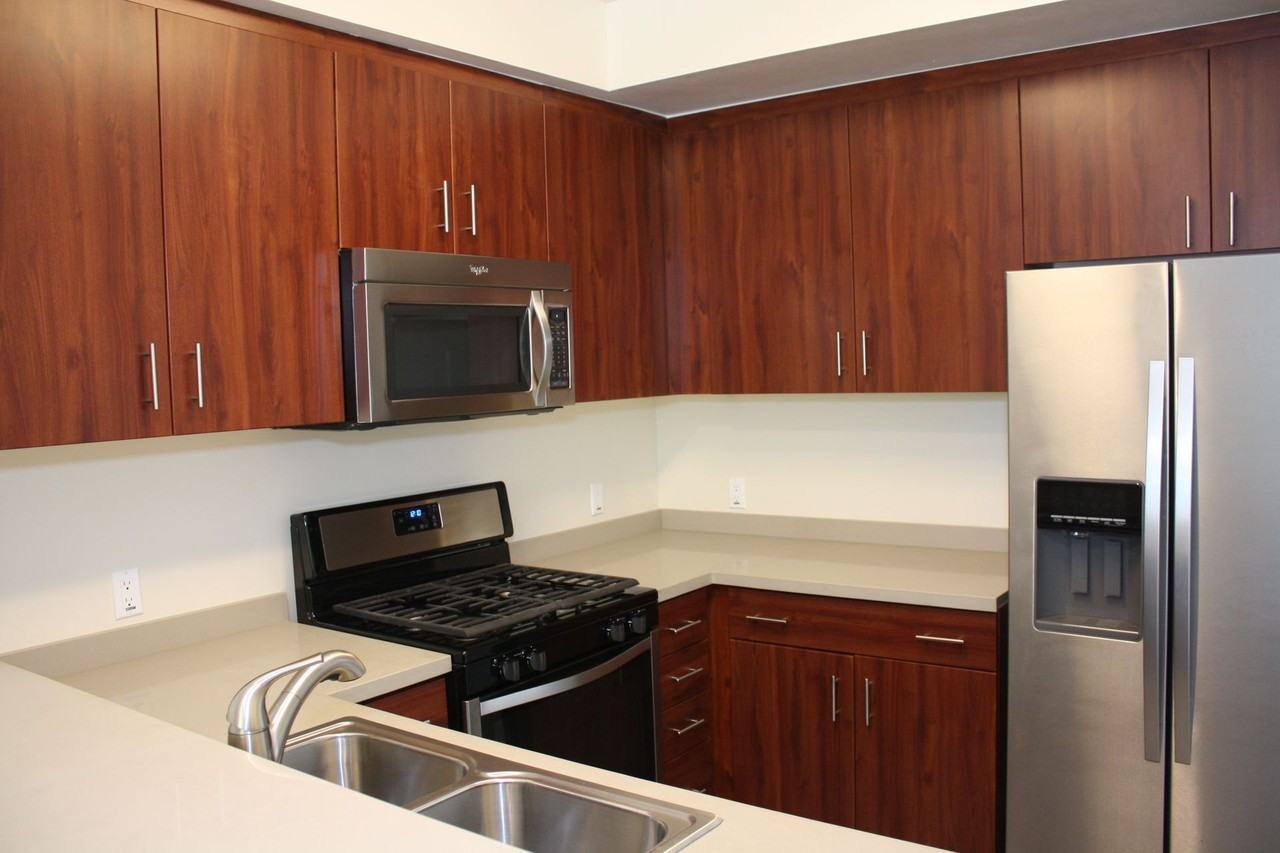 Huston Court - Photo 2 of 26