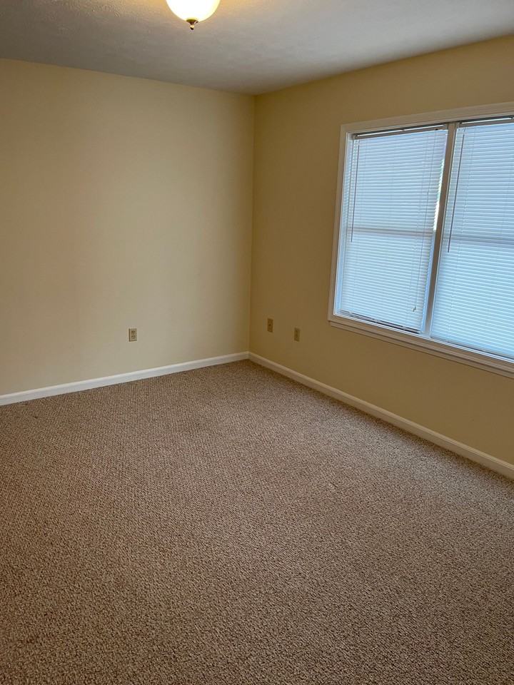 1020 Rockway Street Apartments 1020 Rockway St, Staunton, VA 24401