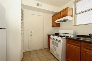 8238 S Ellis Ave - Photo 1 of 1