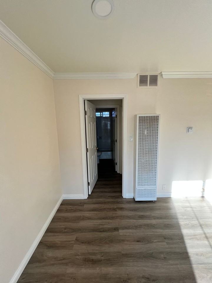 411 - 3114-3128 Ashbrook Ct - Photo 5 of 18