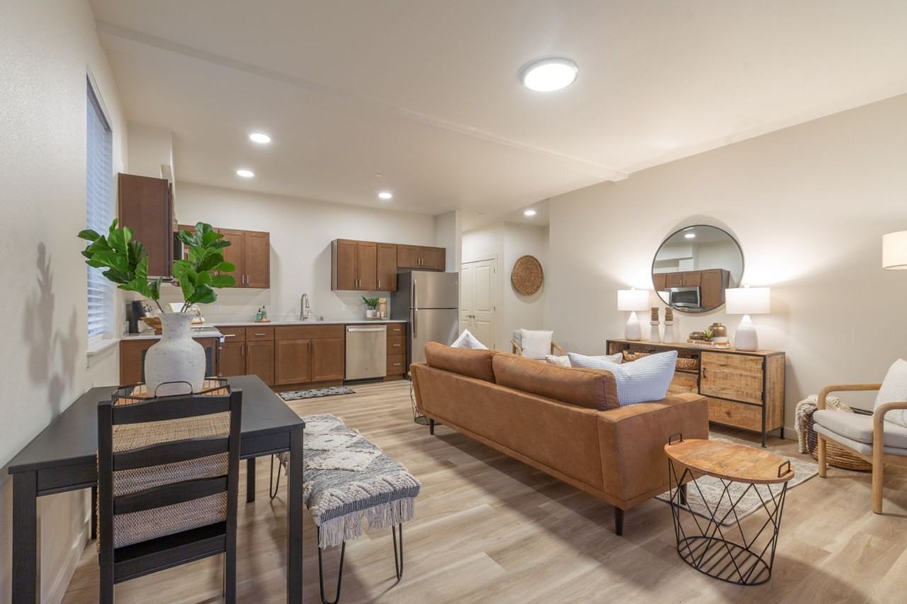 Anderson Court - Photo 5 of 42