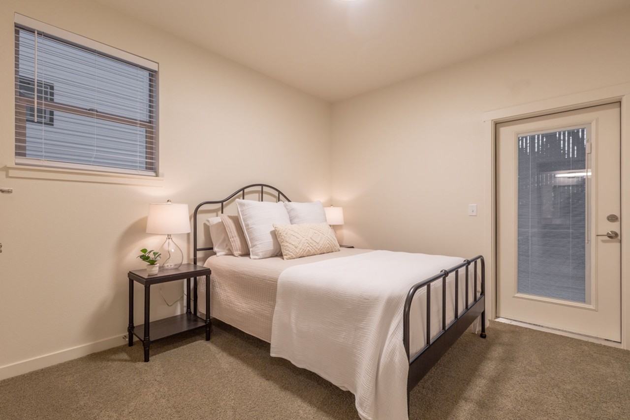 Anderson Court - Photo 6 of 42