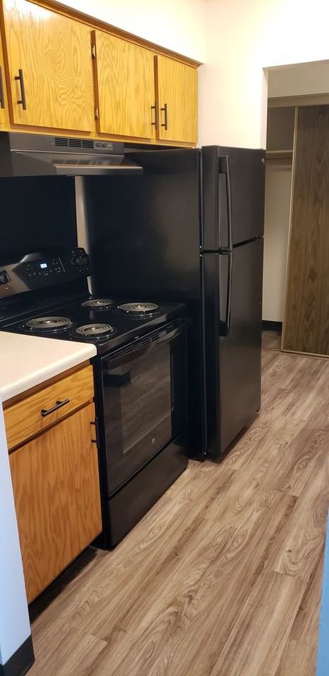 Heritage Arms Apartments - Photo 6 of 21