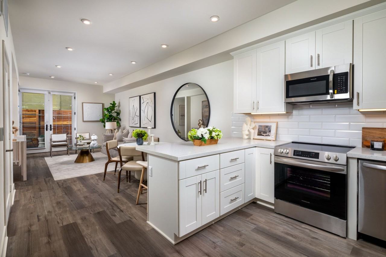 APT THE MADISON COLLECTION - Photo 3 of 14