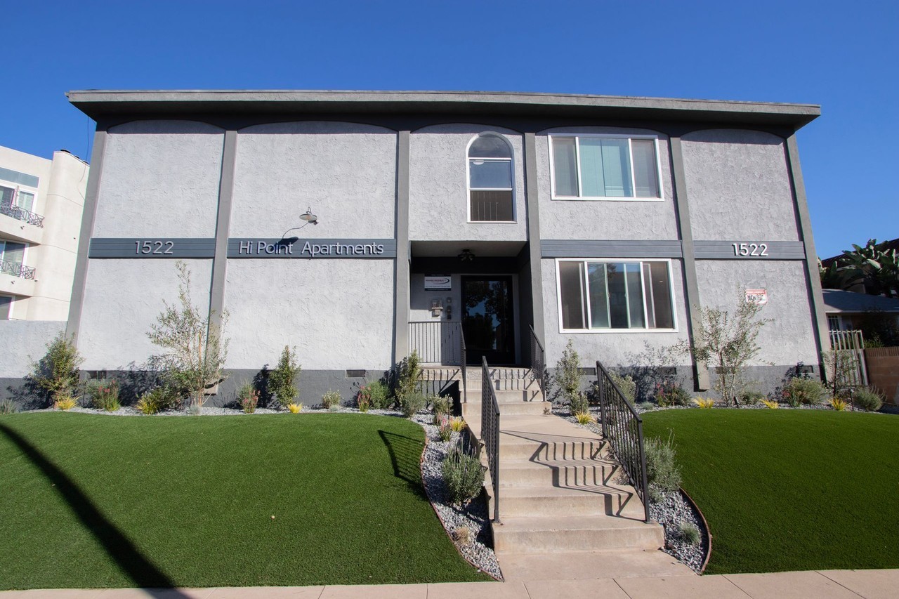 1522 Hi Point St - Photo 3 of 7
