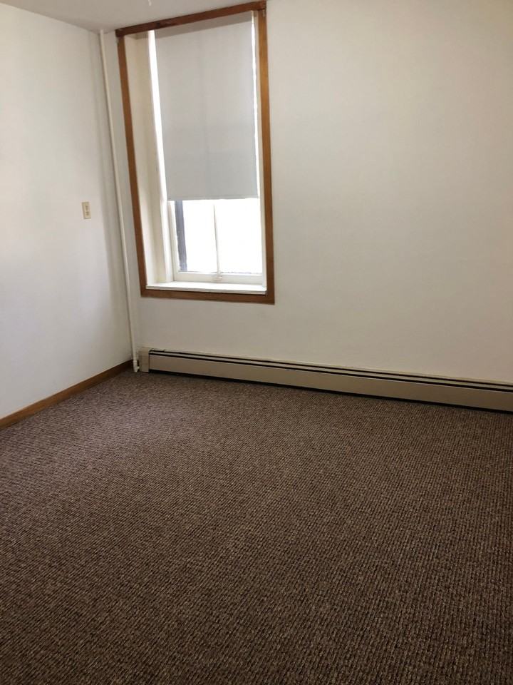 St. Joes Apartment - Photo 4 of 39