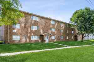 featured image of 416 South Linn Street