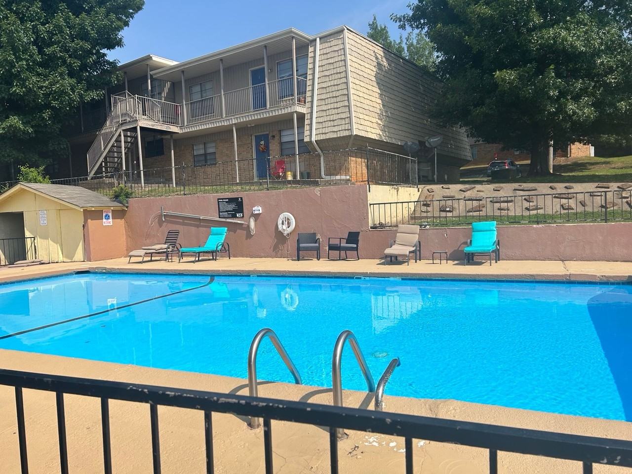 Lakeside Townhomes - Photo 3 of 6