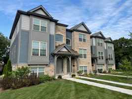 featured image of 660 Elm St