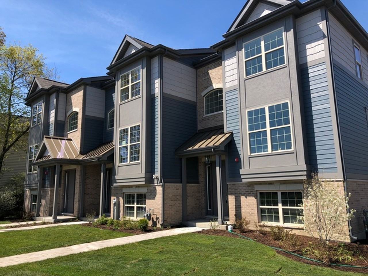 Elm Street Place - Photo 2 of 4