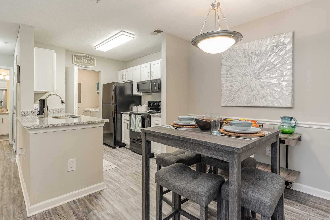 Litchfield Oaks Apartments - Photo 2 of 37