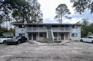 featured image of 630 Sw 67th Ter