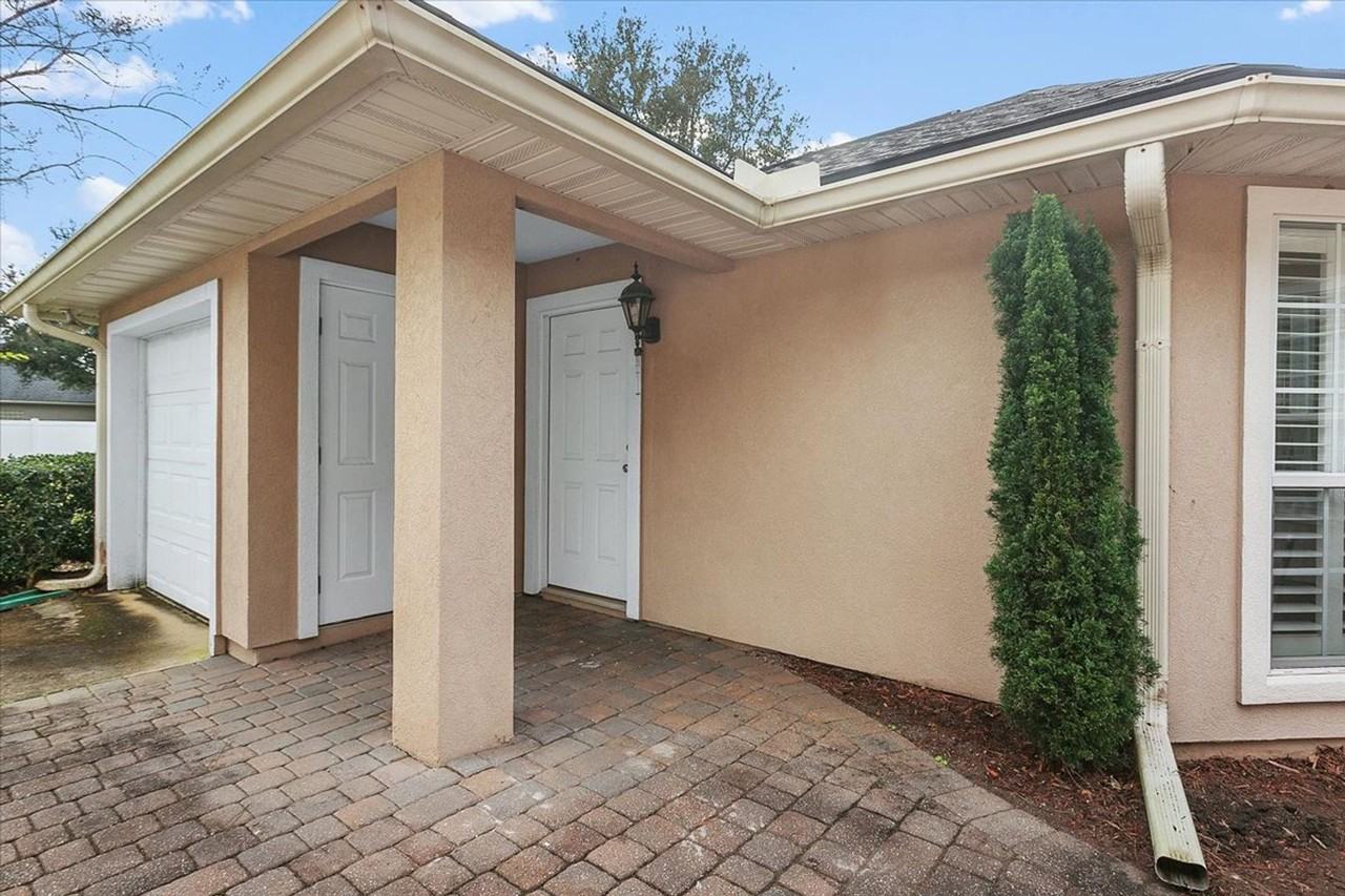 3710 Hawks Bay Court - Photo 2 of 10