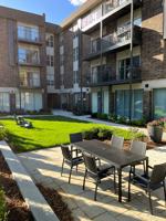 featured image of 5202 Washington St