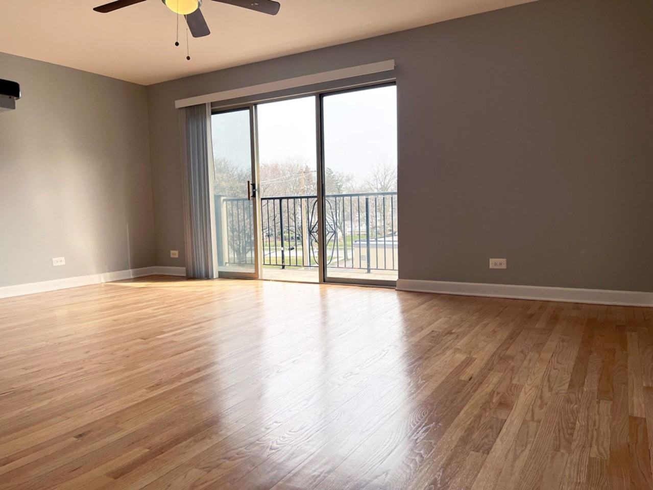 DG Crossing - Photo 6 of 8