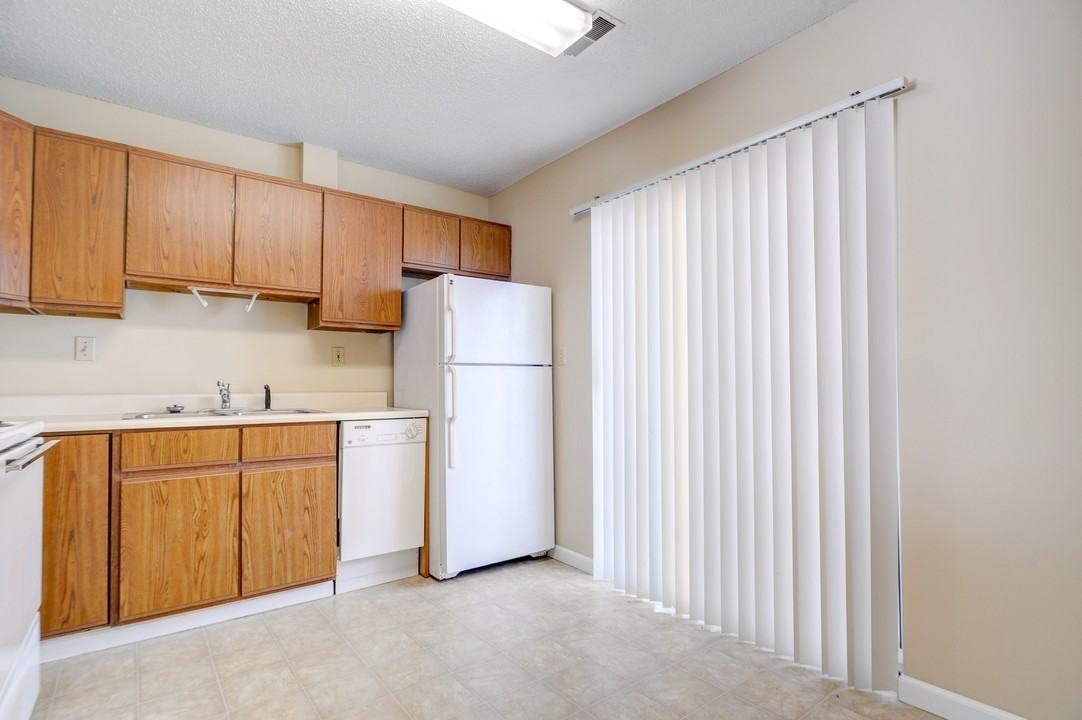 300 E. Fairlawn - Photo 2 of 50