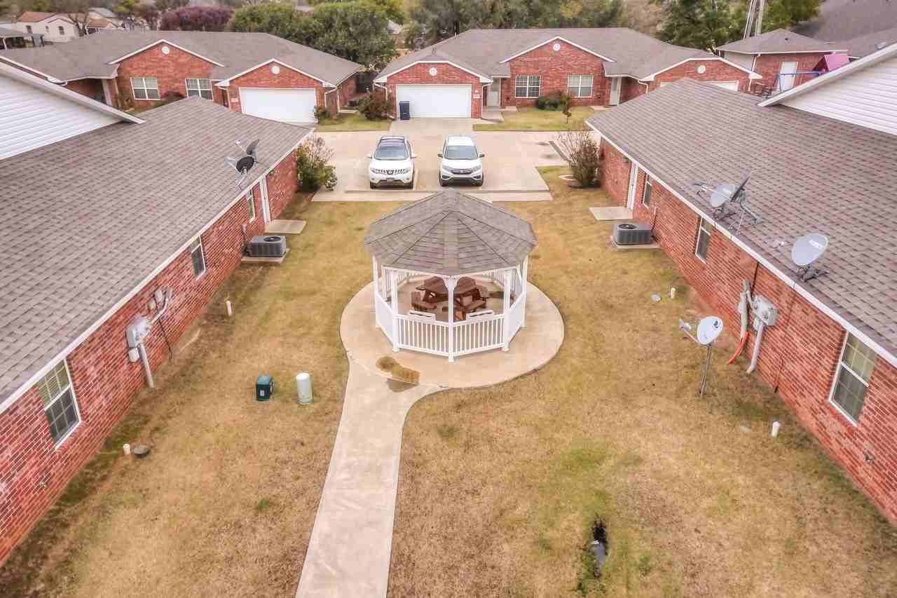 Golden Acres Townhomes - Photo 2 of 7