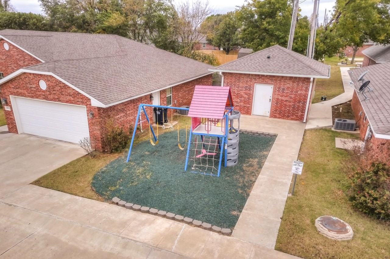 Golden Acres Townhomes - Photo 4 of 7