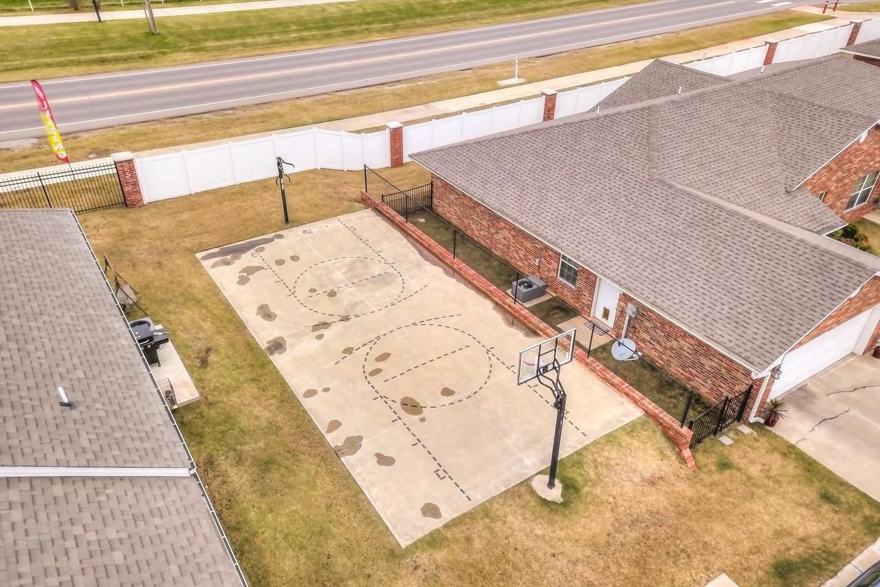 Golden Acres Townhomes - Photo 5 of 7