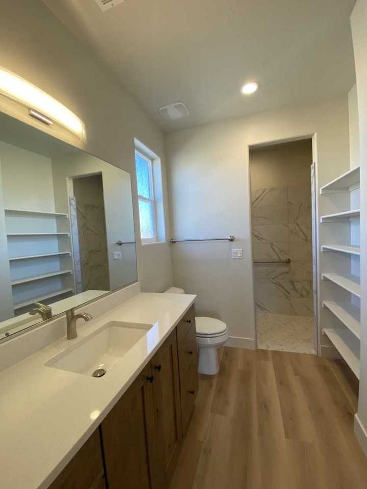 Bedford 642 E Raintree Lane - Photo 6 of 24