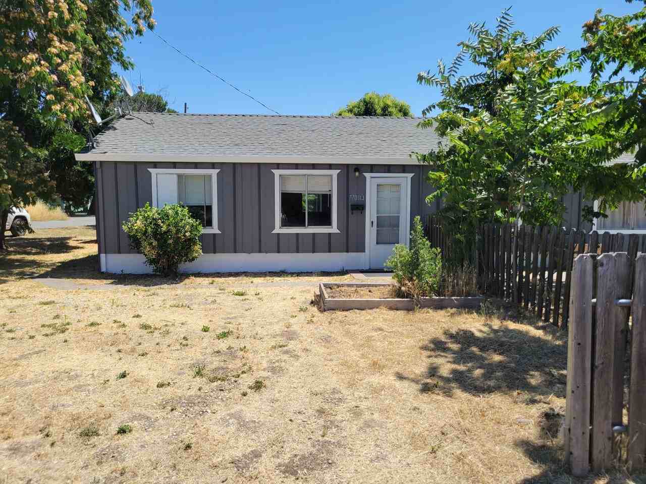 7701 Molinos Ave - Photo 2 of 5