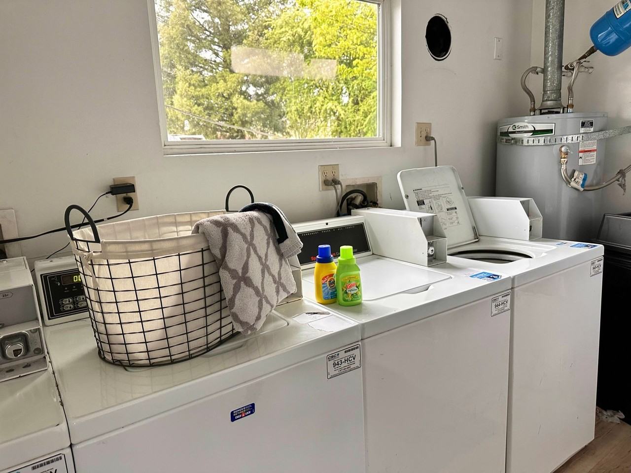 Parkview Apartments - Photo 4 of 22