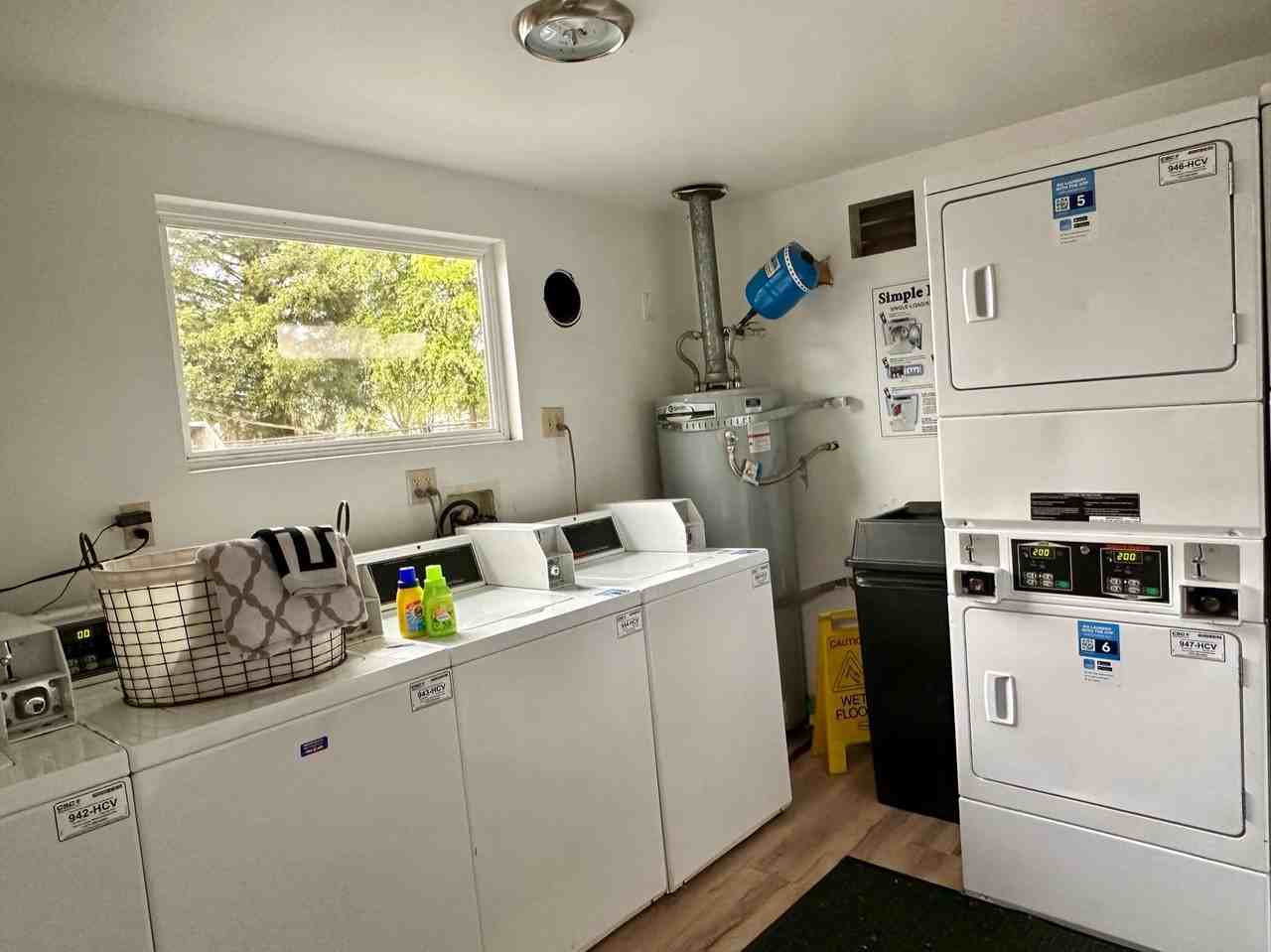 Parkview Apartments - Photo 5 of 22