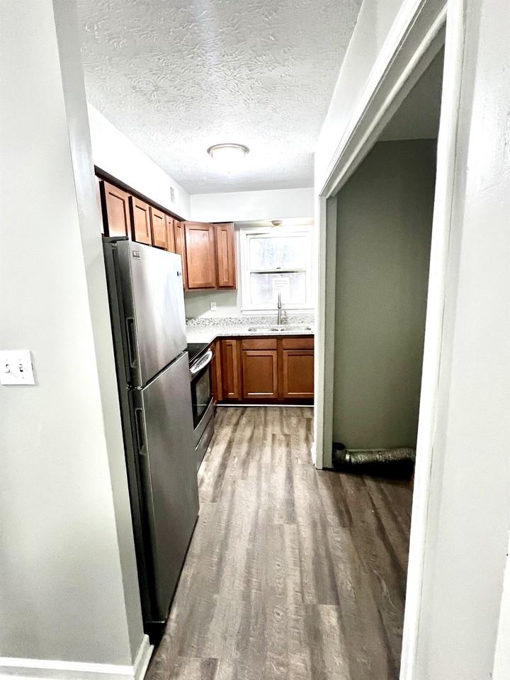 11409 Deham Dr #1 - Photo 5 of 26